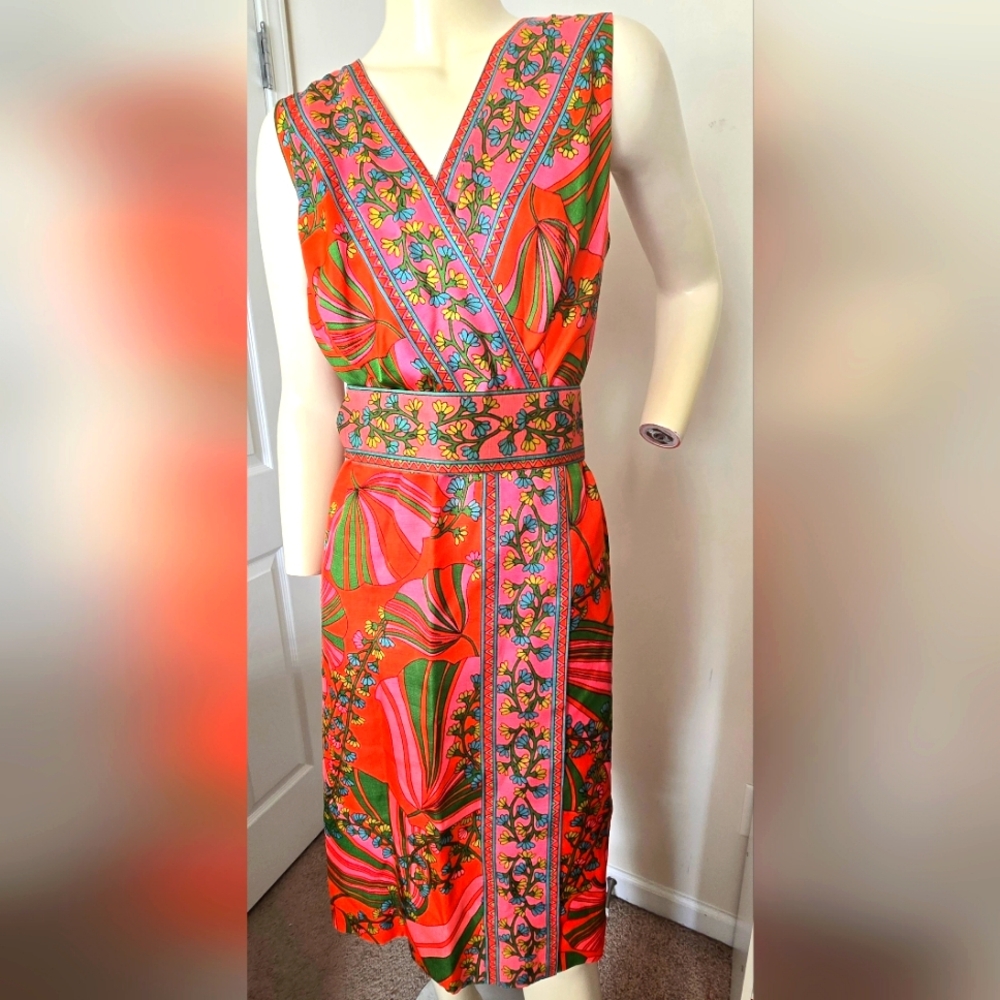ILGWU vintage Size 16 Vibrant Multicolor Sleeveless Dress